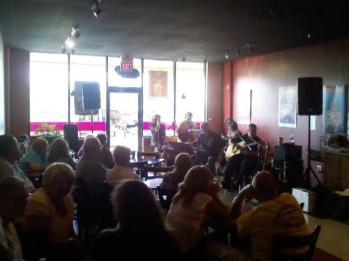 40404_151055188241672_1066031_n